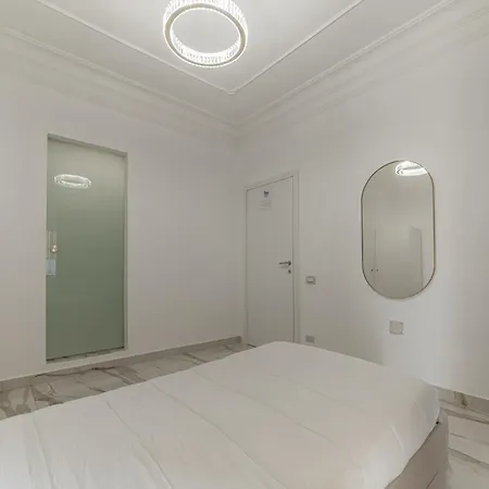 Апартаменты New - Elegant, Modern With Terrace Рим